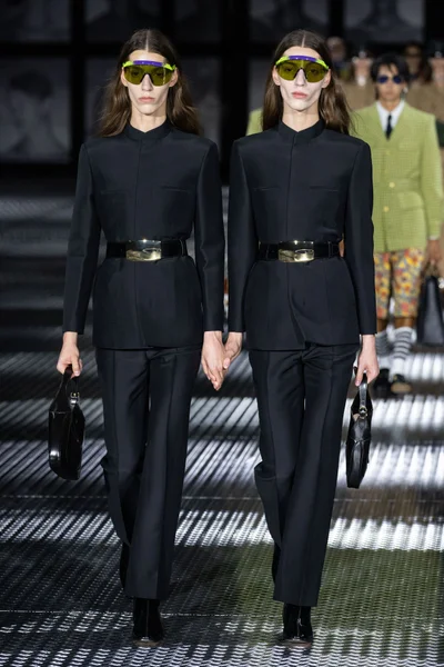 Look 9